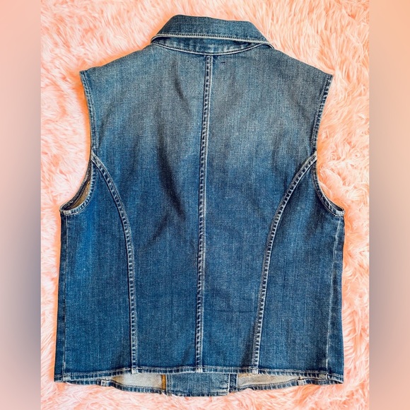 Paige - Chelsea Denim Vest With Beaded Details In Shoulders - Picture 7 of 8